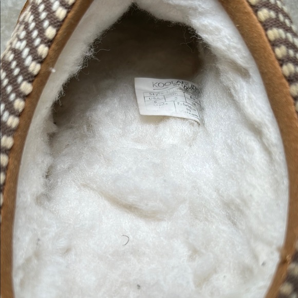 Men's Tan Slip-On Shoes - Picture 7 of 8